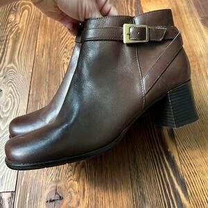 90s Square Toe Brown Leather Boots Ankle Height Women's 8 Covington Block Heel